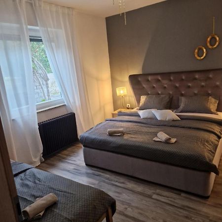 Apartmans Robo Koper Buitenkant foto