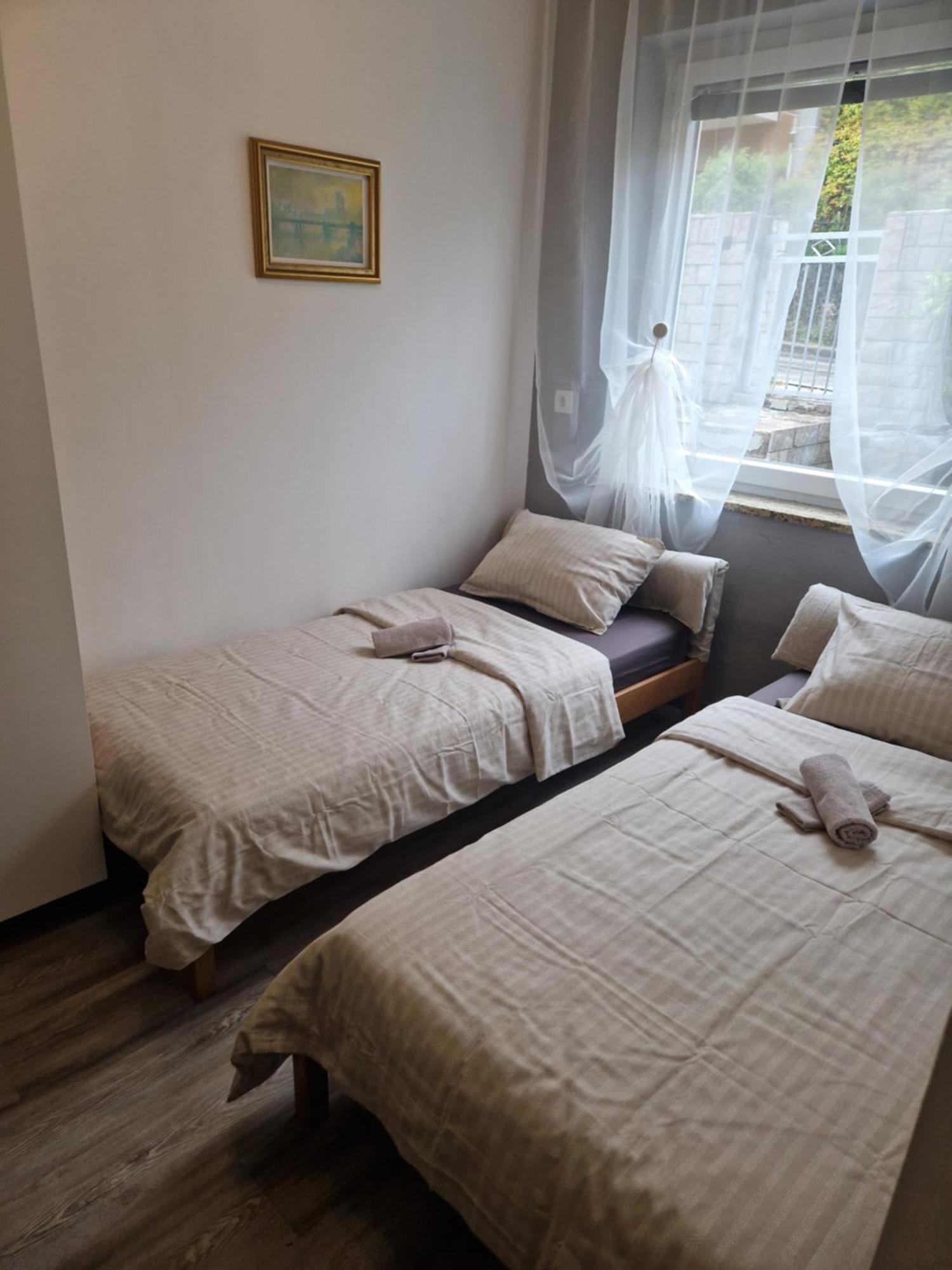 Apartmans Robo Koper Buitenkant foto