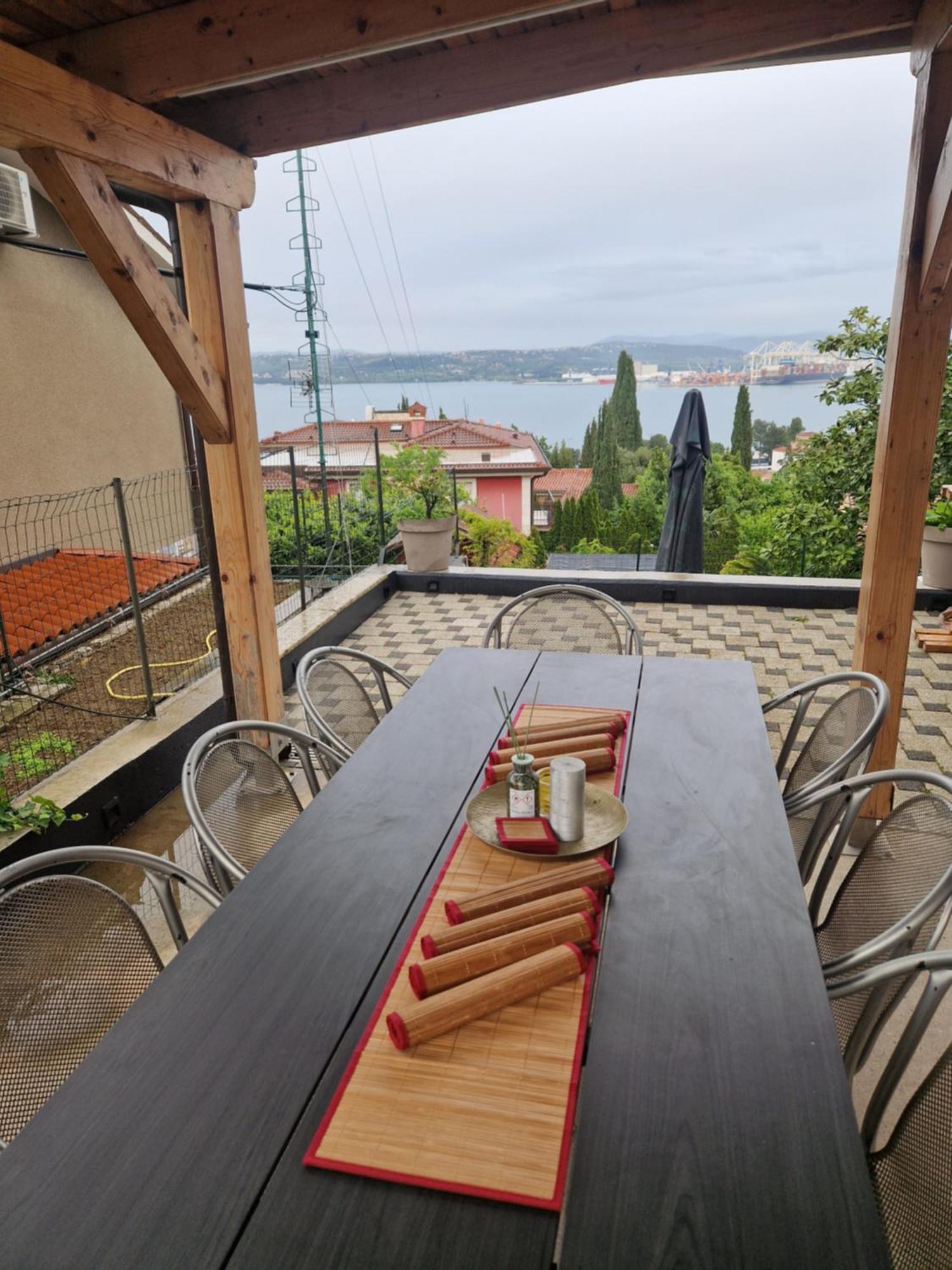 Apartmans Robo Koper Buitenkant foto